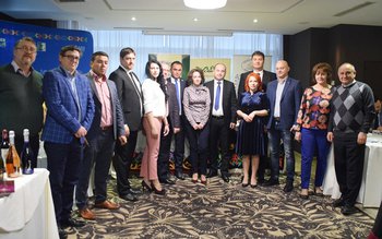 „Premiul de excelenţă pentru susţinerea …