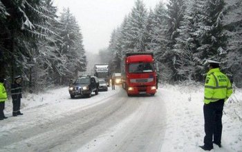 La munte a venit iarna. …