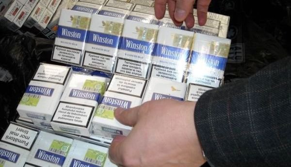 Trei dosare penale întocmite de polițiștii din Dorohoi, pentru contrabandă cu ţigări