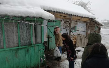 Elevii voluntari de la Școala …