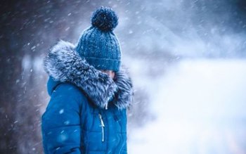 Vremea se schimbă radical. Viscol …