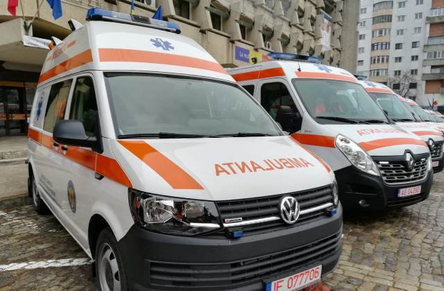 Cele 12 ambulanțe noi au ajuns sâmbătă la Botoșani - FOTO