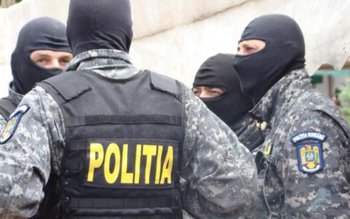 Percheziții desfășurate de polițiști la …