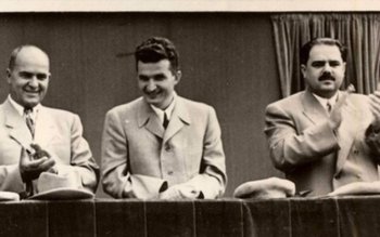 Ceaușescu a împușcat, cu sânge …
