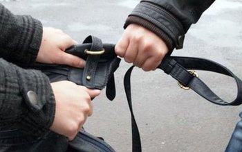 Tânăr de 19 ani cercetat …