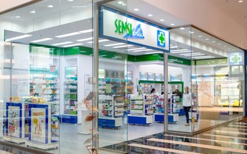 Sensiblu preia prin fuziune șase …