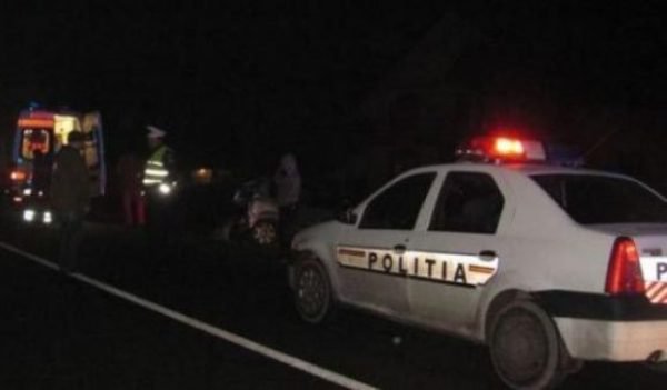 Accident la Copălău: Adolescentă luată pe capotă de un șofer neatent