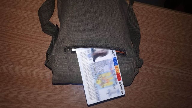 Carte de identitate falsă, descoperită la controlul de frontieră la Vama Stânca