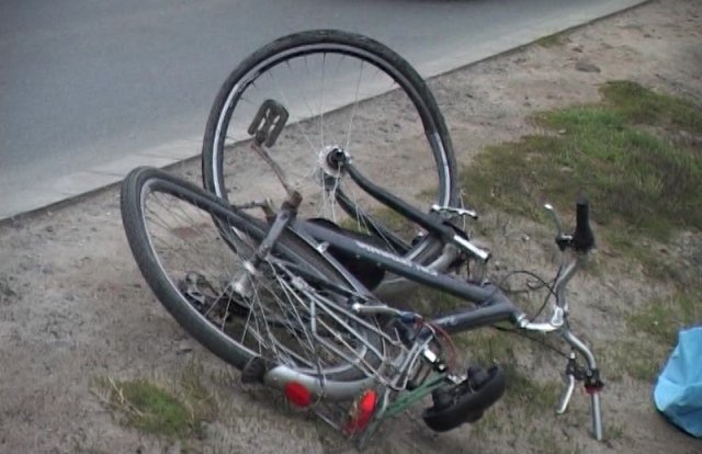 Botoșănean sancționat cu dosar penal după ce a lovit o femeie cu bicicleta