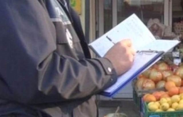 Bunuri contrafăcute confiscate de polițiști la Botoșani