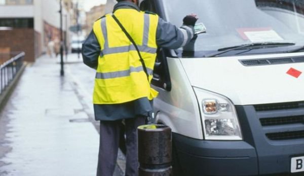 OMV sancţionează dur staţionarea maşinilor în benzinării