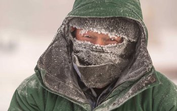 Un nou val de aer …