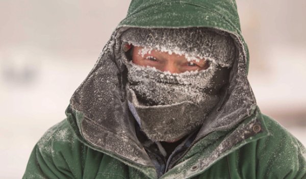 Un nou val de aer polar ajunge în România. Vom avea ninsori puternice și temperaturi de -15 grade Celsius