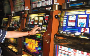 Bărbat sancționat de polițiști pentru …