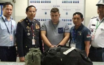 Români prinşi cu 5 kilograme …