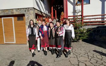 Tradiţii populare botoşănene lăudate la …