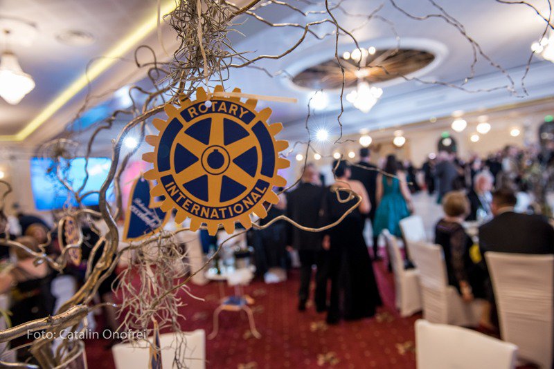 Prezențe de marcă la Balul caritabil Rotary!