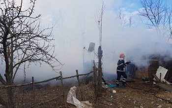 La un pas de dezastru. …