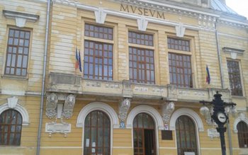 DE-scriere la muzeu - Ateliere …