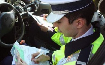 Tânăr „premiat” de polițiști cu …