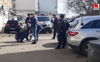 Mașina hoților care au furat …