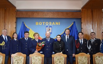 Avansări la Serviciul de Paşapoarte, …