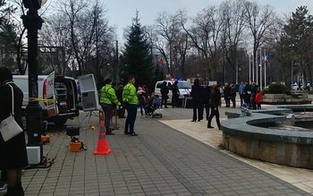 LA MULŢI ANI TUTUROR POLIŢIŞTILOR! …