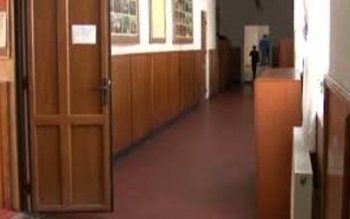 Agenţia care acreditează şcolile anunţă …