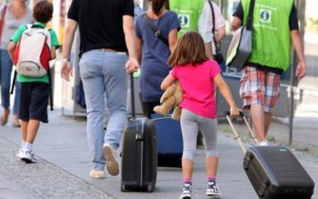 Mai aveţi tichete de vacanţă …