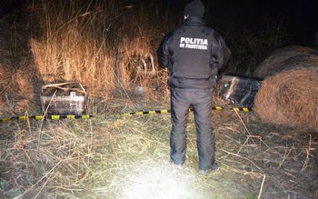 Contrabandiști opriți cu focuri de …