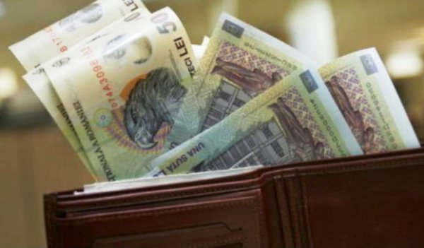 Modificarea legii de salarizare a bugetarilor a fost promulgată de președinte