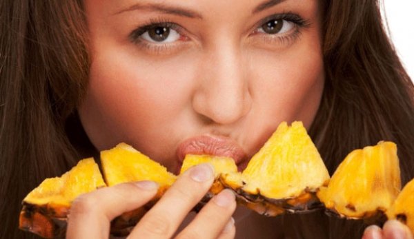 Vezi cum poți scăpa de un kilogram pe zi în dieta cu ananas