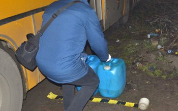 Au furat acumulatori și zeci …