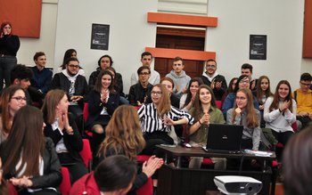 Tineri în acţiune la „Ghica” …