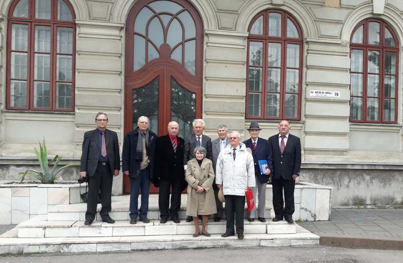 Revedere la 60 de ani de la absolvirea Colegiului Naţional „A.T.Laurian” Botoșani - FOTO