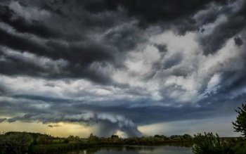 Vine urgia în toată România …