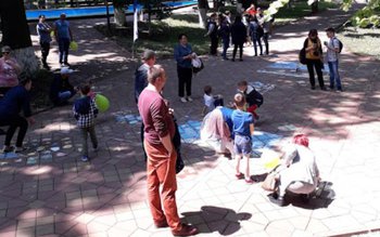 Concurs de desene pe asfalt …