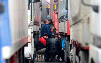 Toţi şoferii de TIR trebuie …