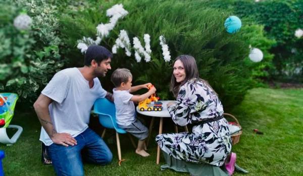 Experiența trăită de Adela Popescu la grădinița fiului ei. „Sper să nu fi greșit prea mult”