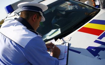 O femeie, în vârstă de …