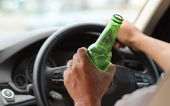 Un șofer băut bine, pierde …