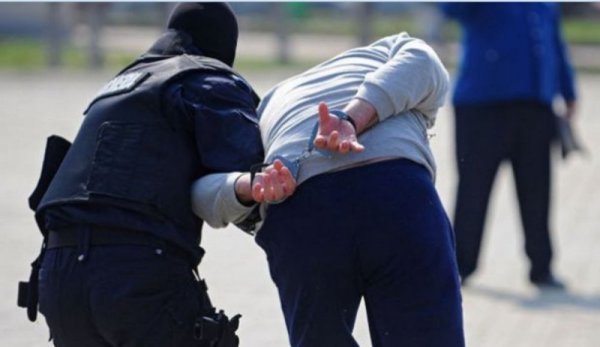 Bărbat din Cordăreni dat în urmărire internaţională pentru furt pe teritoriul Austriei prins de polițiștii botoșăneni
