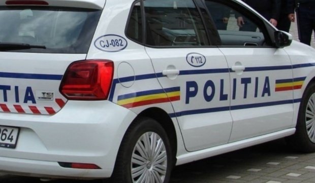 Un nou caz șocant la Caracal! Tânără de 20 de ani urcată cu forța într-o mașină, salvată de polițiști