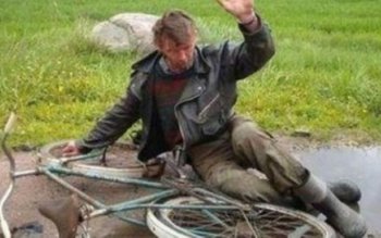 De râs și de plâns. …