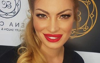 Valentina Pelinel a publicat prima …