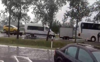 Culmea tractării auto: un şofer …