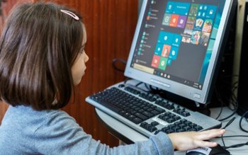 Ateliere Fără Frontiere sprijină cu …