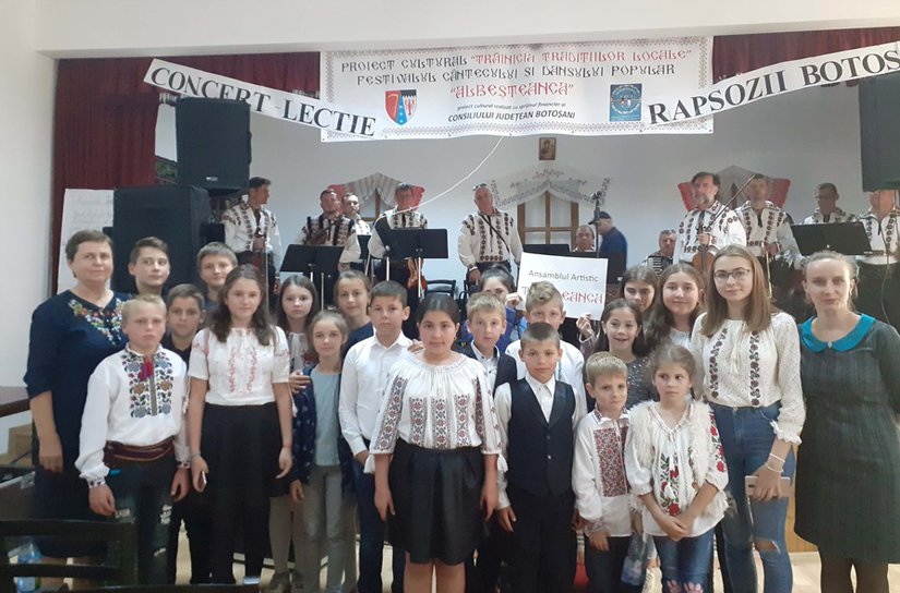 Proiectul cultural „Trăinicia tradiţiilor locale” - FOTO