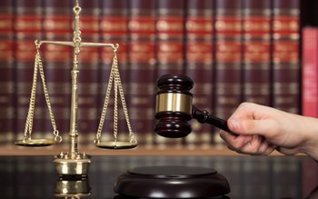 Patru români, condamnați în Anglia …