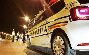 Oprit la timp de polițiști: …